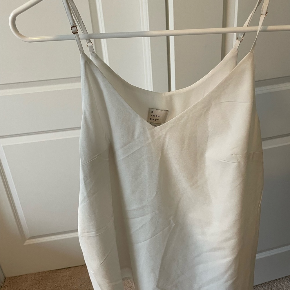 A new day white sleeveless blouse size small